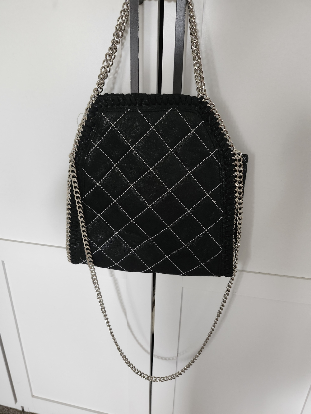 INZI Quilted Black Shoulder Bag with Silver Chain